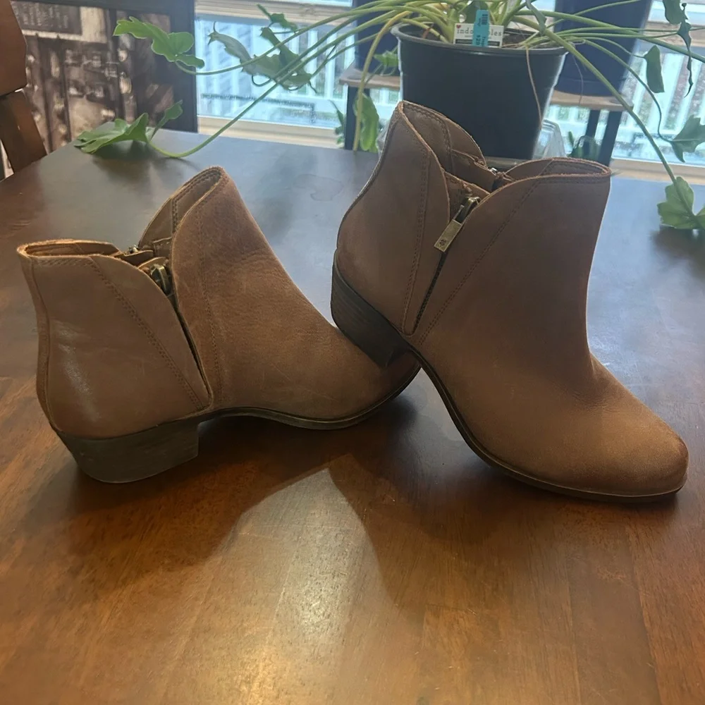 Lucky Brand Tan Leather Ankle Booties Size 8